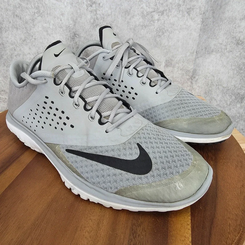 Nike Mens FS Lite Run 2 Running Shoes Mens 10 Gray Black  Sneakers 685266-011‎